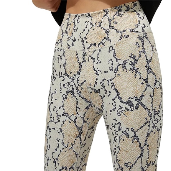 All Fenix || NWT || Anthropologie Brand White Python 7/8 Leggings - Picture 10 of 11